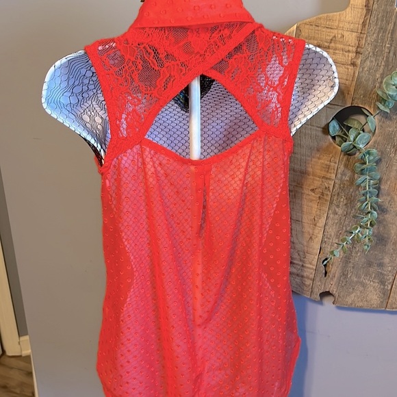 EUC Sweet sheet deep coral button up blouse with polka dot and lace detail sm - Picture 3 of 5